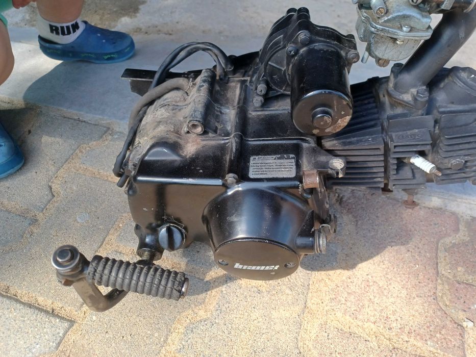 Sprzedam silnik do motora wraz z tlumukiem basowym