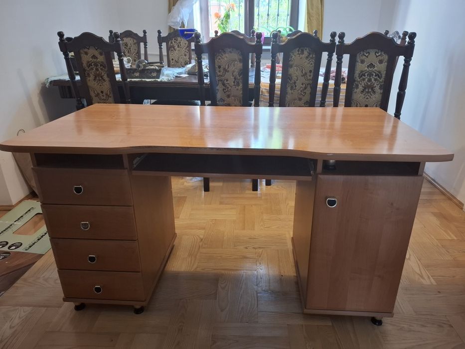 Biurko gabinetowe