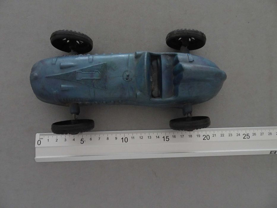 Antigo brinquedo português carro em plástico