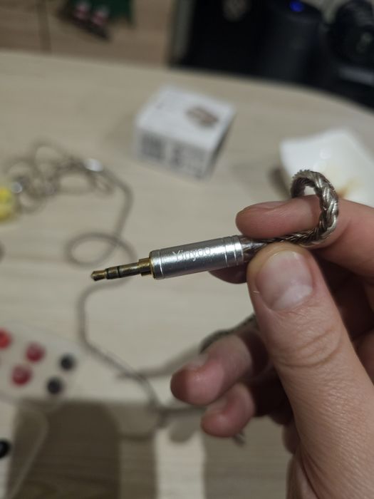 Кабель сменный для наушников  3,5мм-2pin Yinyoo