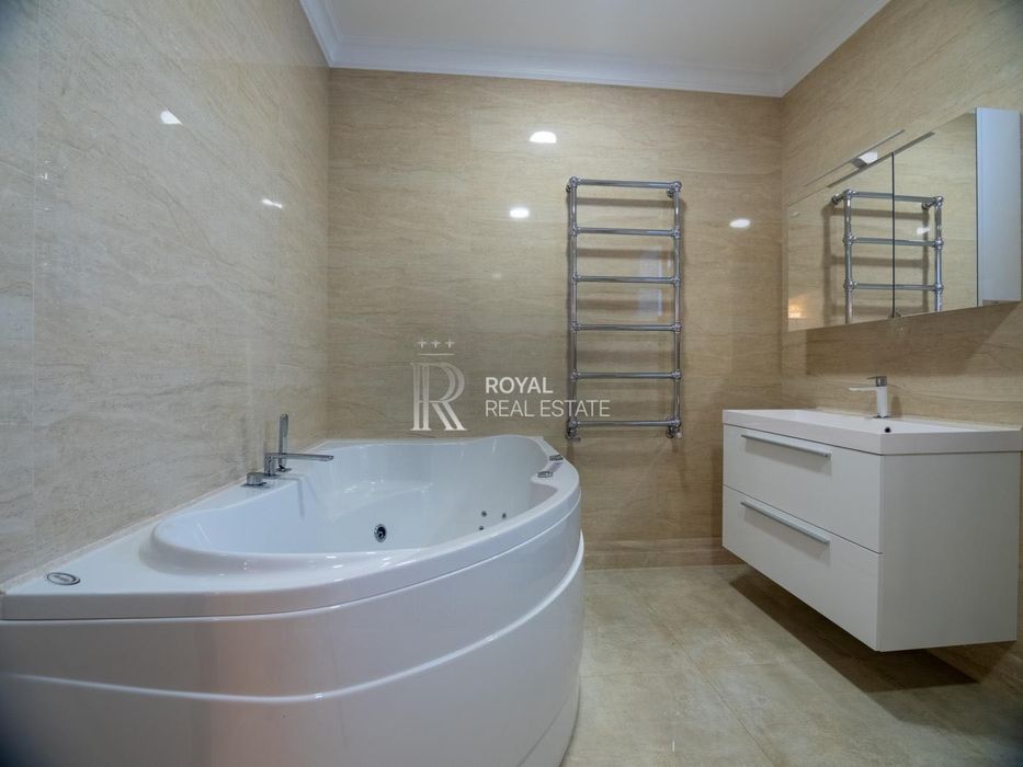 Продаж Будинок 6-к 222 м.кв Ходосівка СОНЯЧНІ ПАНЕЛІ САУНА ГЕНЕРАТОР