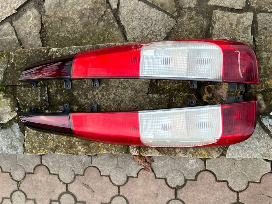 Задні стопи фанарі ліхтарі Mercedes Vito 639 мерседес ціна за комплект