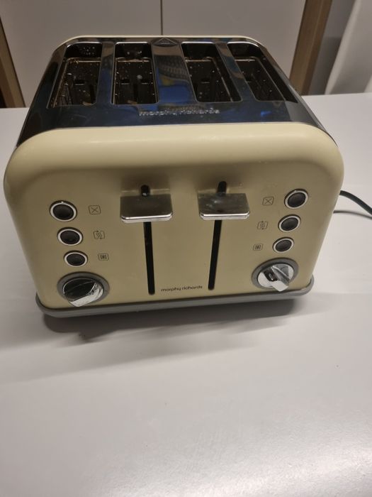 Retro Toster Morphy Richards na 4 szt. tostów jednocześnie