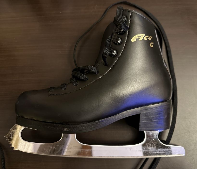 Продам коньки GRAF Ace G