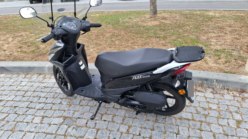 SUZUKI Adress 110cc c/nova