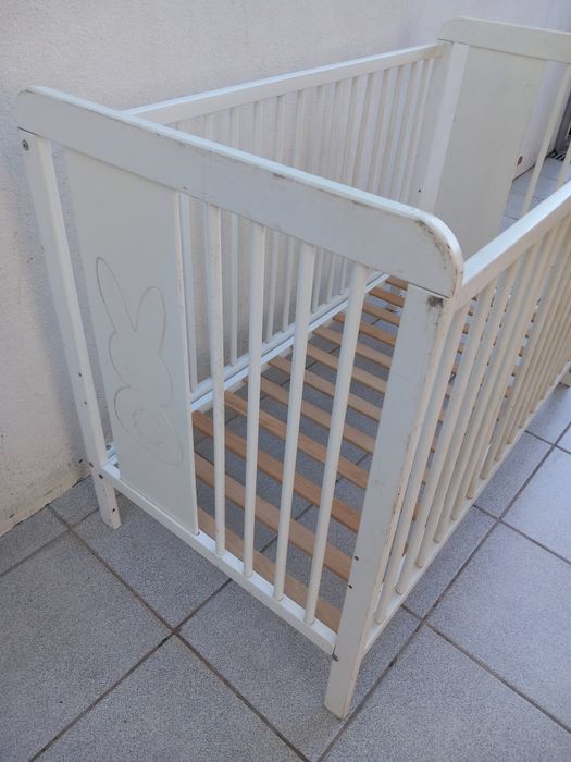 Cama para Bebé em madeira