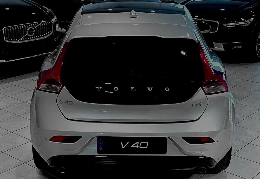 Volvo V40