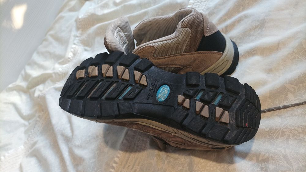 Ботінки в гарному стані