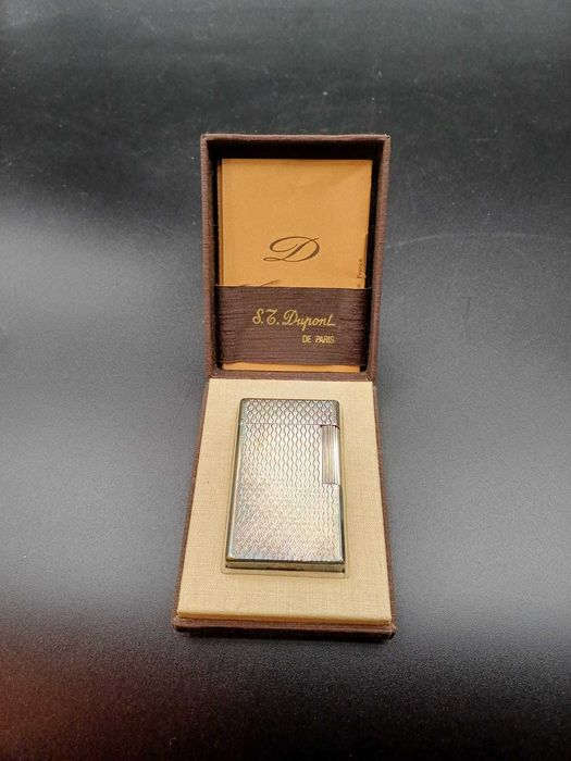 Isqueiros (Cartier e Dupont)