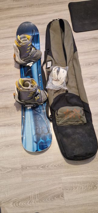 Snowboard  zestaw  Palmer Burton