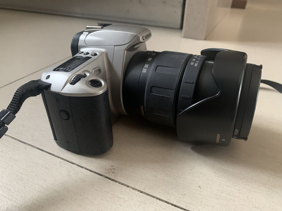 Aparat analogowy Canon 300