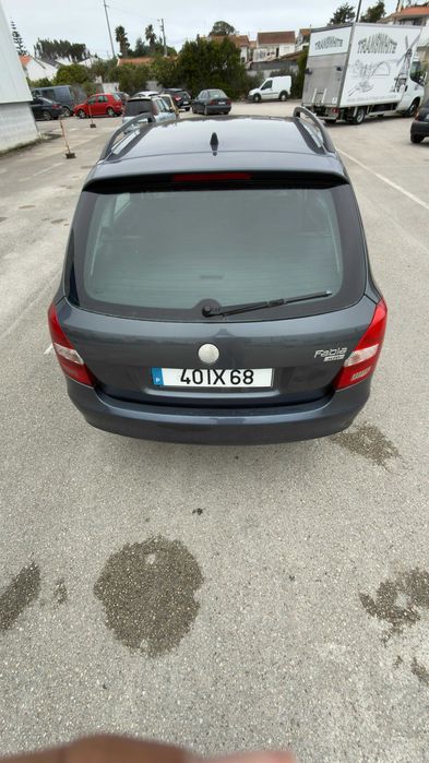 Não perca Skoda Fábia impecável, econômico,e pronto a rodar