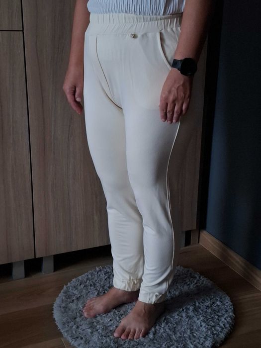 Nowe z metka damskie spodnie Minouu Przybylska & Jordanov wysoki stan