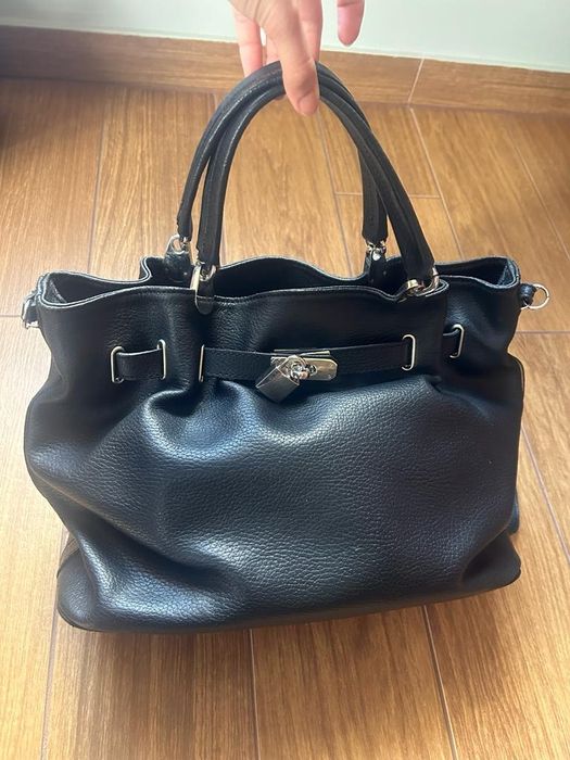 Czarna włoska skórzana torebka genuins leather