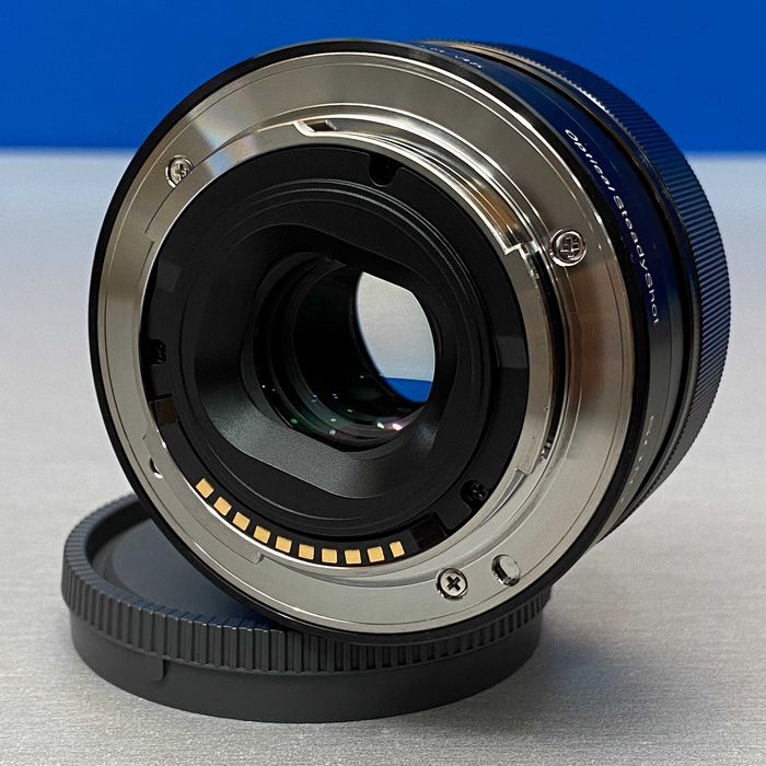 Sony E 35mm f/1.8 OSS