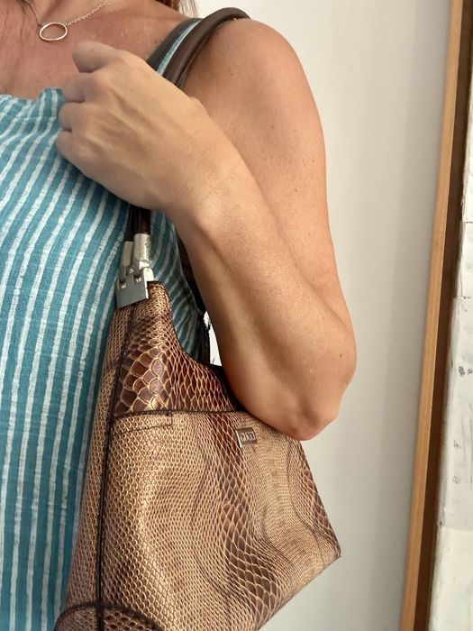 Mala da “Gucci”, imitação