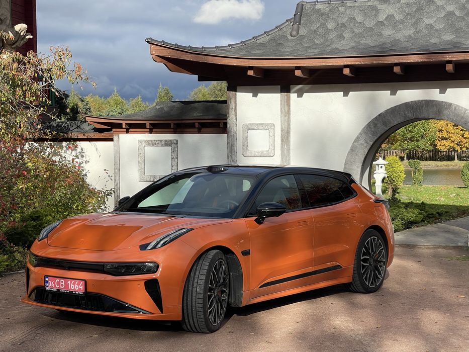 Zeekr 001 2024 модельний 2025