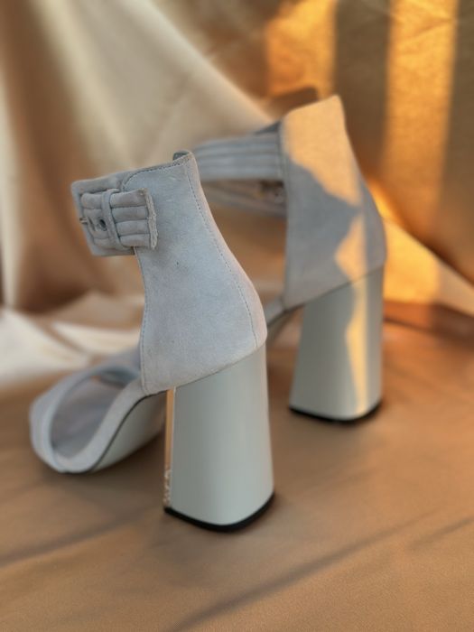 Sandały Calvin Klein, rozmiar 38