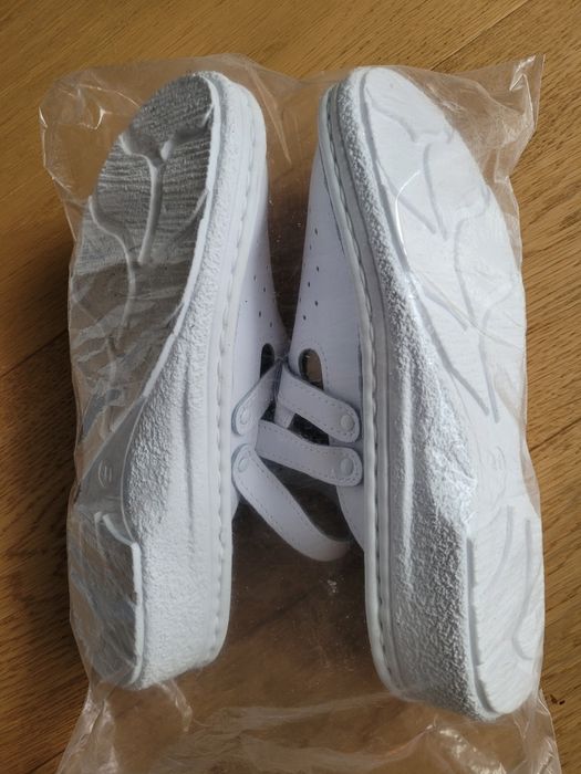 Obuwie ortopedyczne zdrowotne r. 41