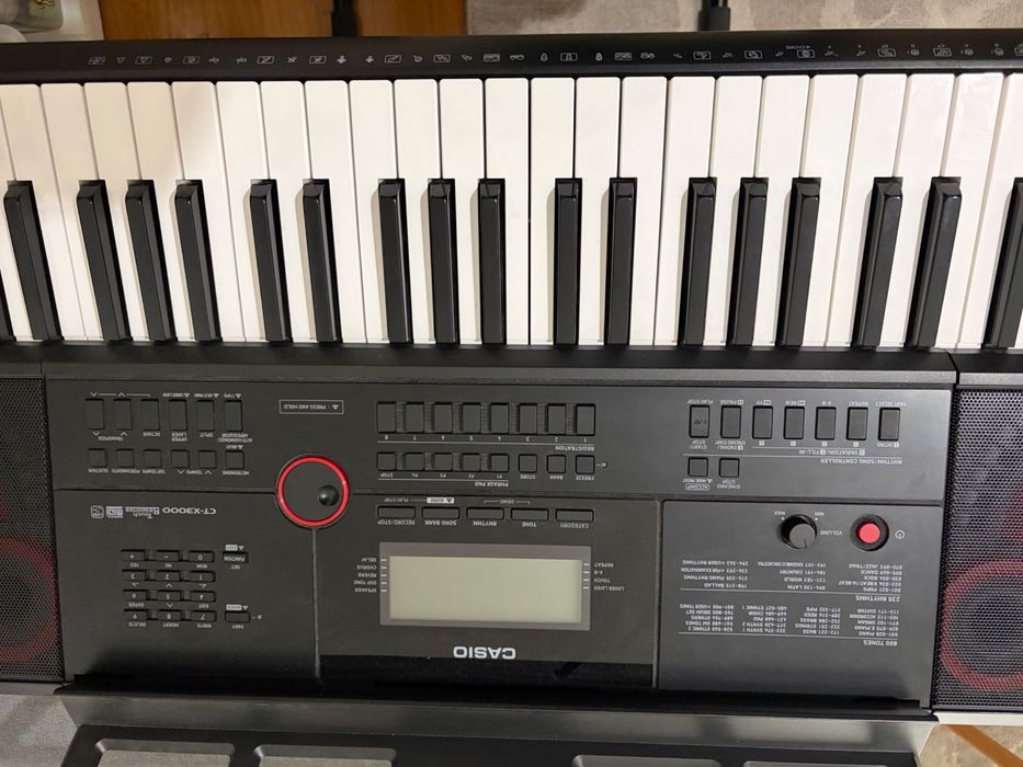 Piano Teclado Casio CT-X3000 com suporte e banco