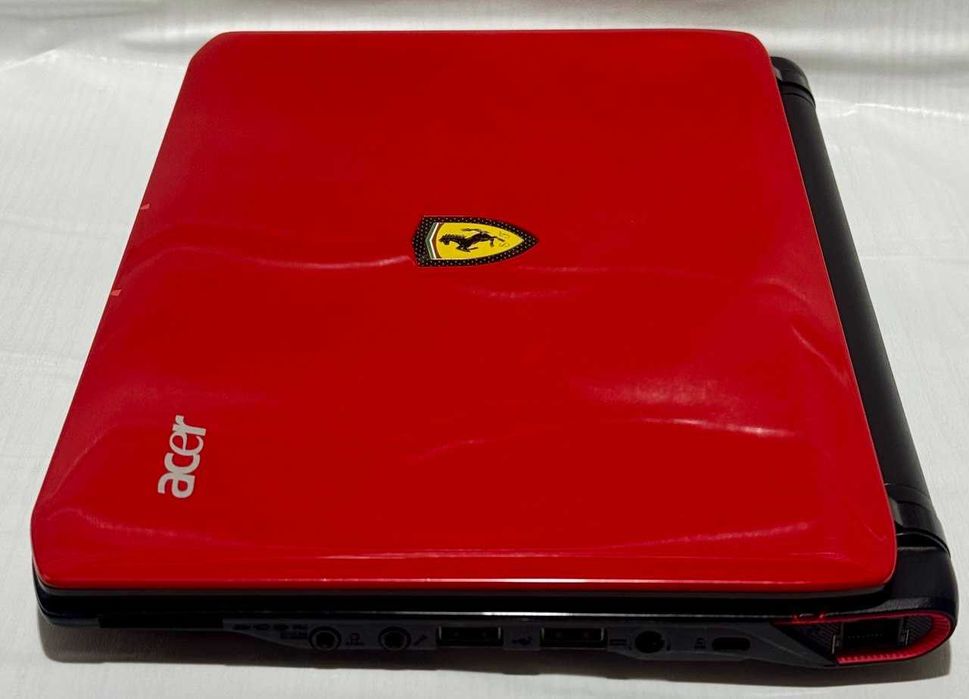 Нетбук Acer Ferrari One 200