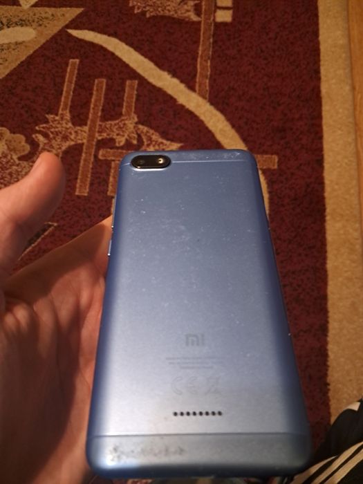 Продаю телефон redmi 6a