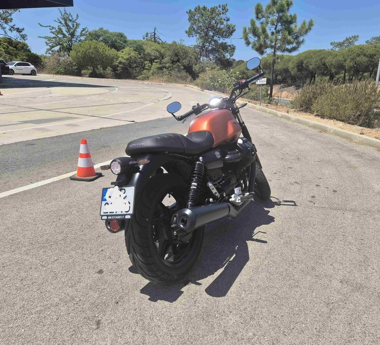 Moto Guzzi V7 Stone 850cc de 2022