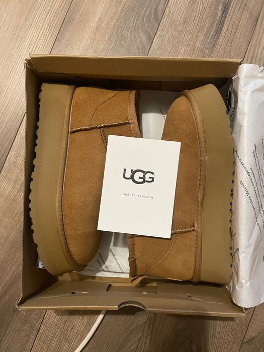 Жіночі черевики UGG