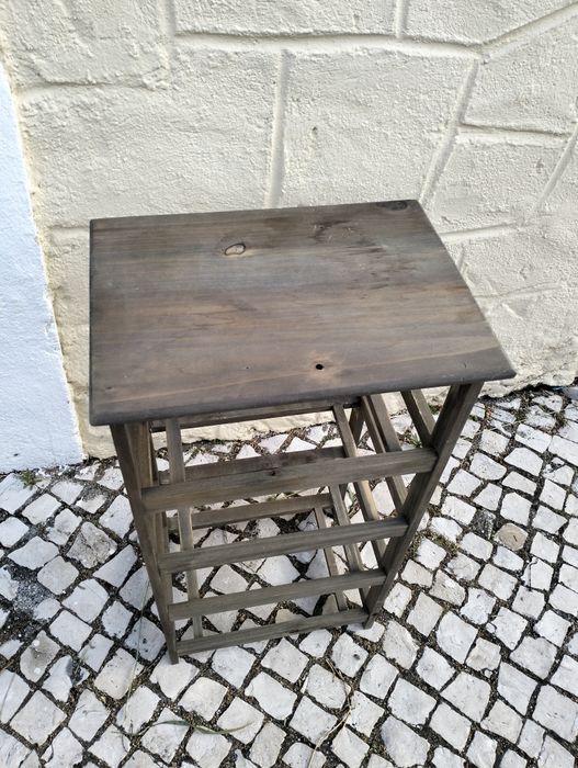 Móvel de apoio, expositor, mesa de cabeceira