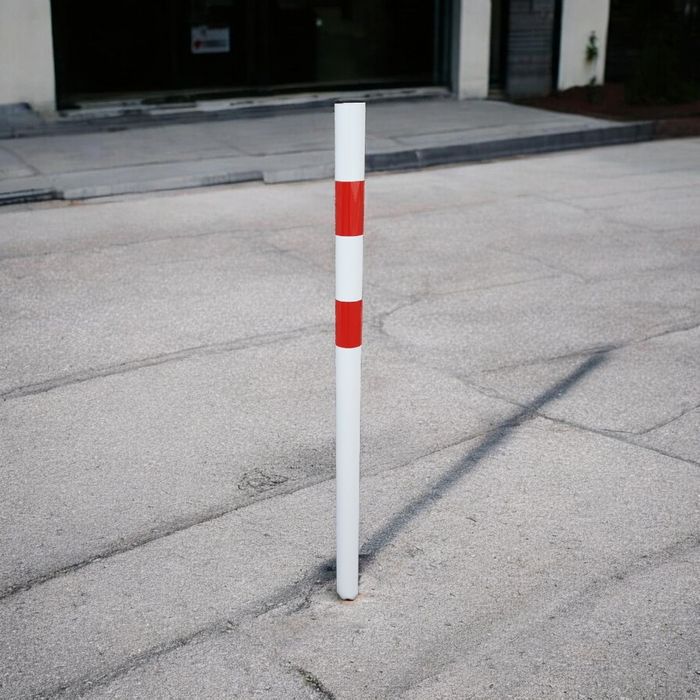 Słupek parkingowy drogowy słupki fi 60 150 cm blokada biało czerwony odblask