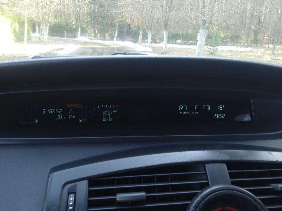 Мінівен Renault Scenic II 1.6 ГАЗ – БЕНЗИН 2005 року