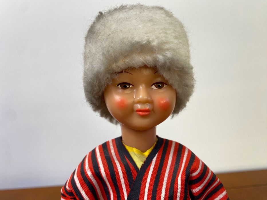 Poupées Nicheuses Russes Traditionnelles Avec Des Motifs Floraux