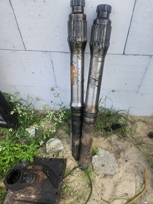 Продам полуось МТЗ. Чулки  шестерні сонячні циліндрички подшипнік гсв