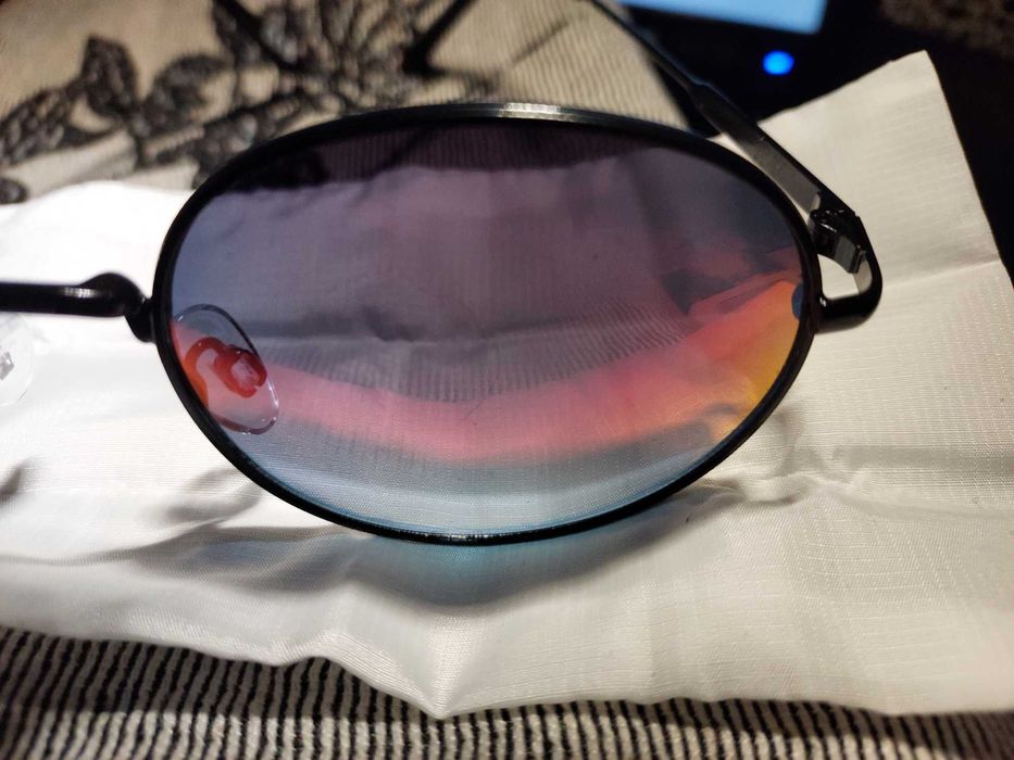 Saszetka na biodra + gratis okulary gradient Nowe