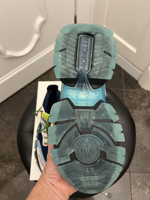 MONCLER piękne luksusowe sneakersy „ Multi” 40 rozm.