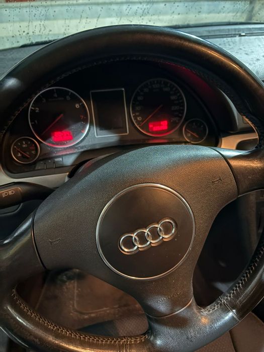 Audi A4 Avant  1.6     GPL