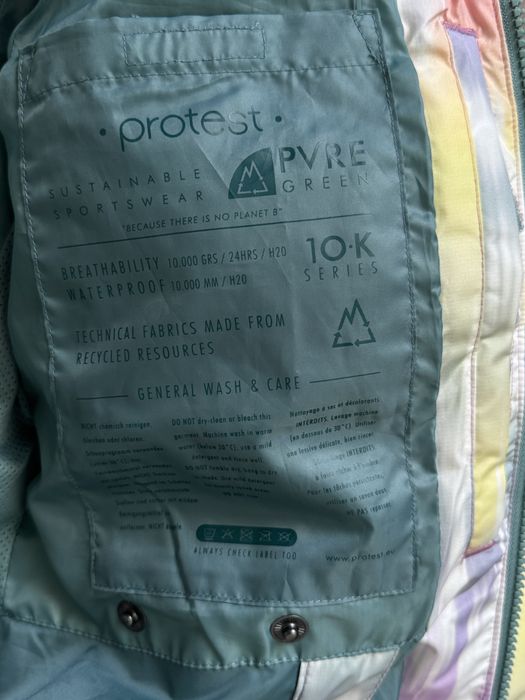 Лижний жіночий костюм Protest, розмір S, Нідерланди