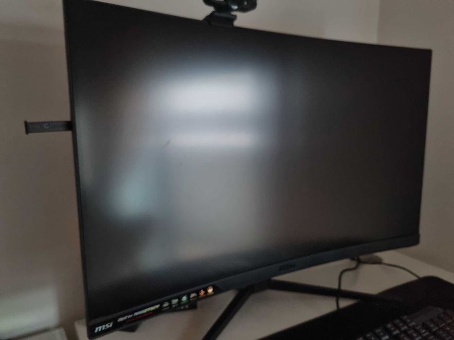 Monitor Gaming Curvo MSI Optix MAG271CV (27" | FHD | 144Hz) – Como Novo