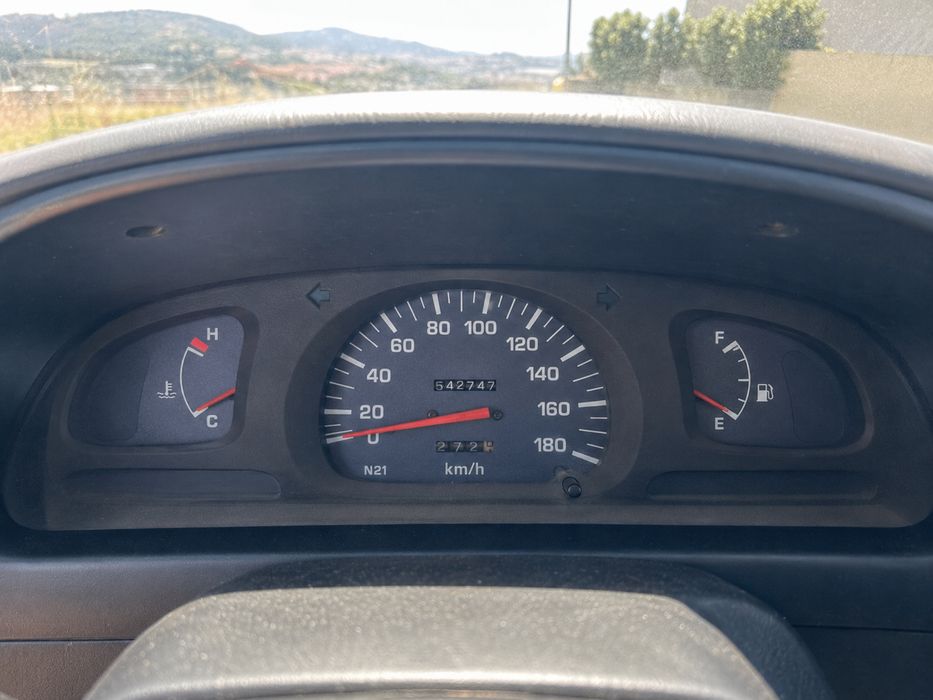 Toyota Hilux 2.4D Cabine Dupla – Pintura Geral Nova