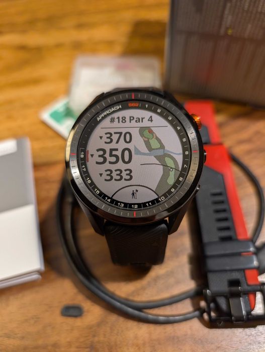 Zegarek Garmin Approach S62 w doskonałym stanie oraz 3 czujniki CT10.