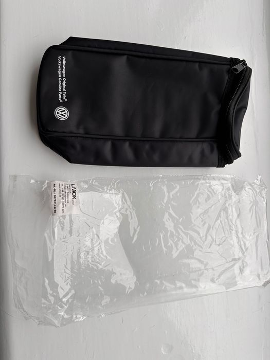 00750104788 Сумка для 1л банки масла в багажник VAG VW Audi Seat Skoda