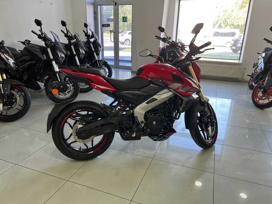 Bajaj Pulsar NS400 2026 року
