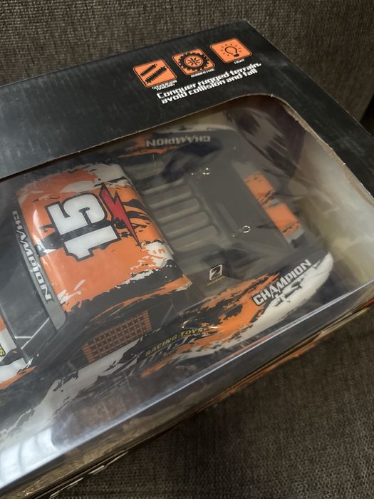 Sterowany samochód wyścigowy RC High Speed Military