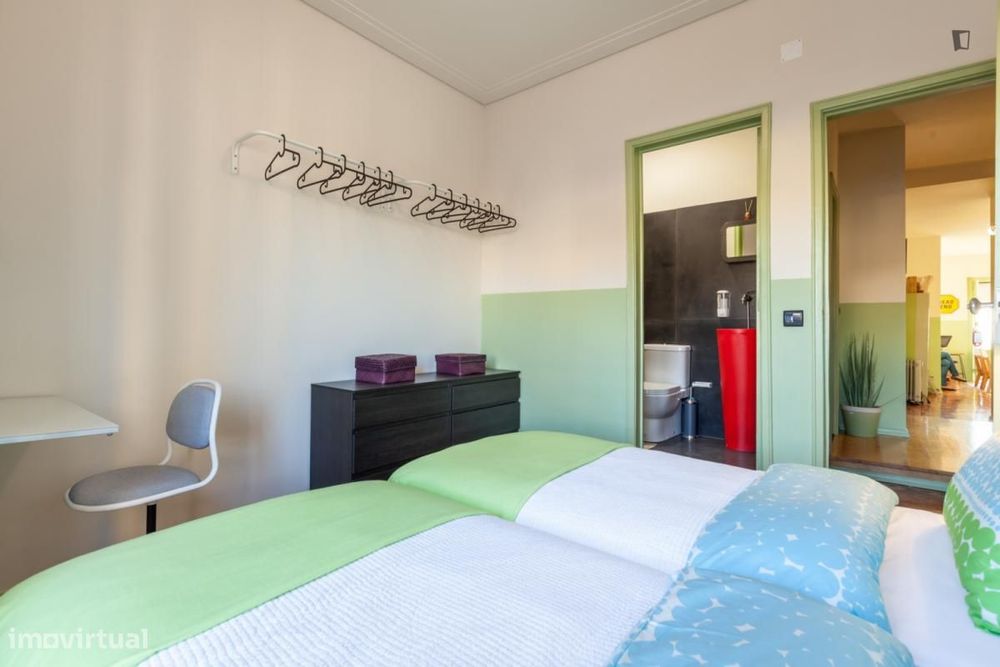Quarto - localizado em Sé de Braga e São Lázaro Braga