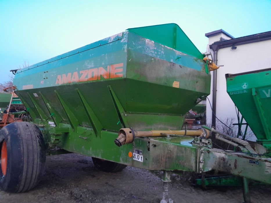 Rozsiewacz wapna Amazone ZG 8000