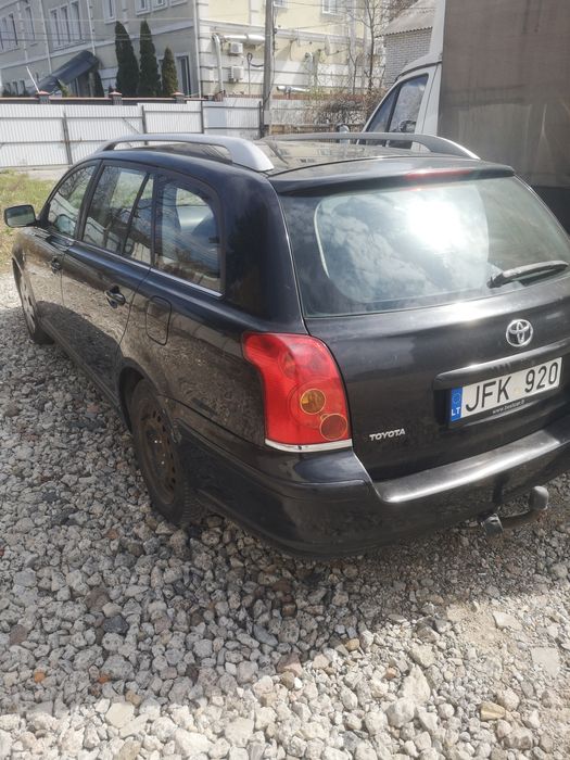 Toyota Авенсис 2.0 dizel