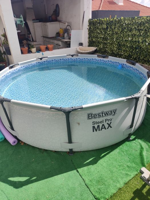 Piscina bestway 3m e vários acessórios