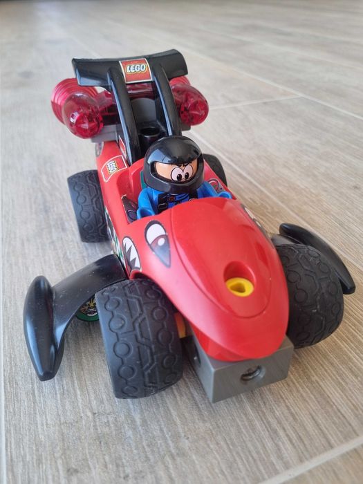 Carro Lego Tubarão