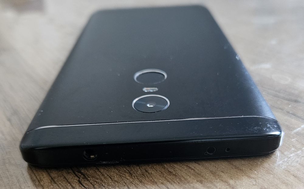 Продам смартфон REDMI NOTE 4