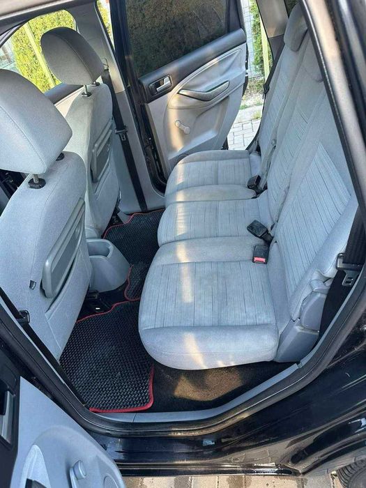 Автомобіль FORD C-MAX